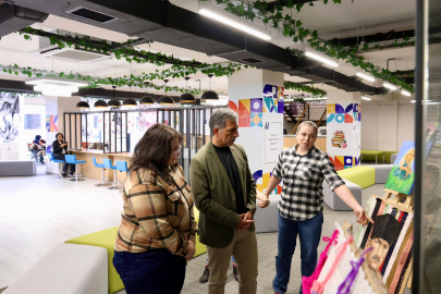 Genç Sanatçı Zeliha Çay’dan “Tuvalden İzler” Sergisi