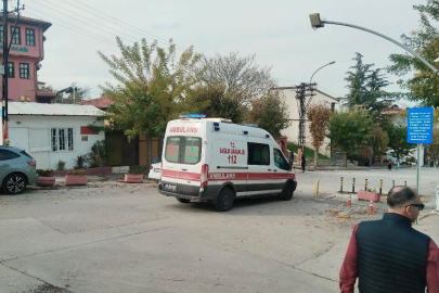 Odunpazarı’nda ambulansa demir duba engeli