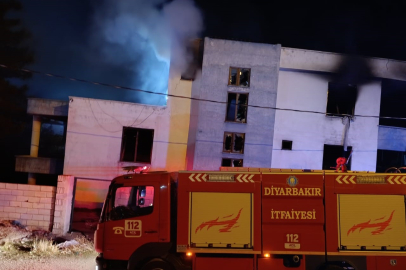 Yangında Boş Ev Küle Döndü