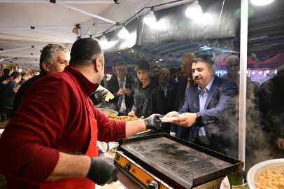 Başkan Oktay Yılmaz, Gaziantep Kültür Şenliğinde Vatandaşlarla Buluştu