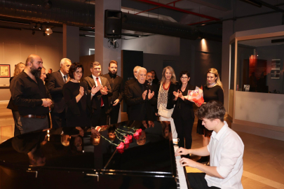 Merinos’ta “Ebedi Şefin Ardından” Sergisi Açıldı