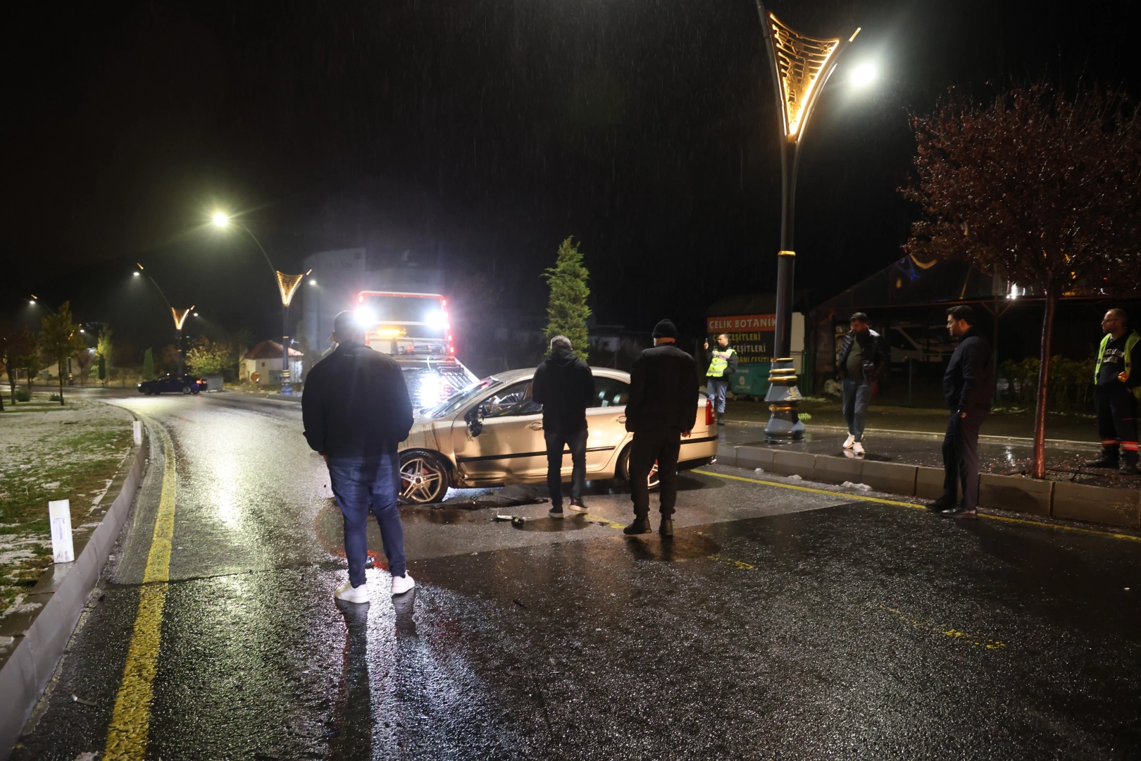 Önce otomobiliyle takla attı, sonra kaza yerinden kaçtı