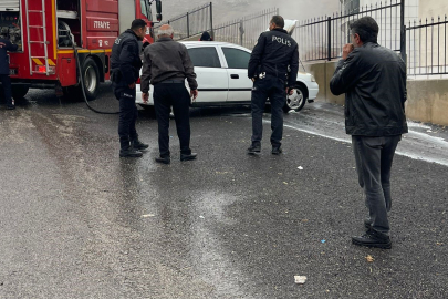 Park Halindeki Otomobil Alevlere Teslim Oldu