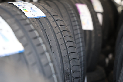 Araç kullanırken telefonla konuşma, mesajlaşma, hız sınırlarına uy