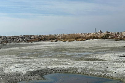 Van Gölü Çekiliyor...