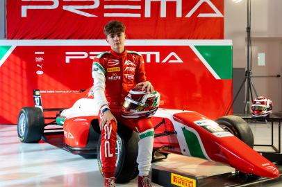 Türkiye'nin Formula Pilotu Alp Aksoy: "Michael Schumacher'e benzediğimi düşünüyorum"