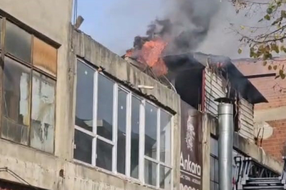 Mobilya İmalathanesi Alevlere Teslim Oldu