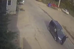 Yolun Karşısına Geçmek İsterken Araba Çarptı