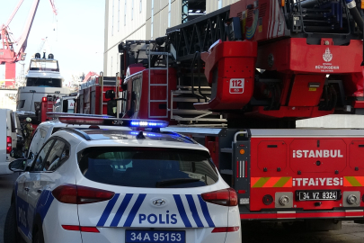 Yat Üretim Tesisi Alevlere Teslim Oldu