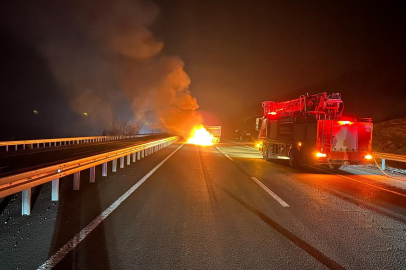 Otomobil Alev Alev Yandı