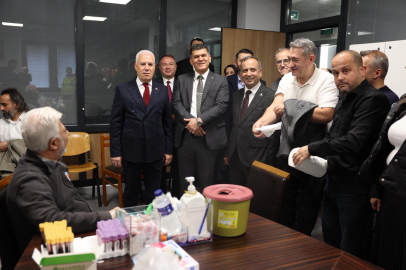 Başkan Bozbey, Büyükşehir Belediyesi Sağlık Taramasına Katıldı