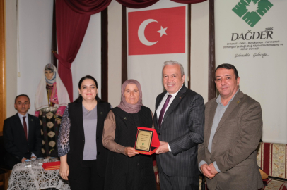 Nilüfer’de Öğretmenler Günü Coşkusu: DAĞDER’in Danışık Gecesinde Öğretmenler Onurlandırıldı