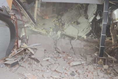 Kontrolsüz Yıkım Dükkanları Tehdit Etti