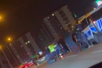 Trafik Cezasına Tepki Gösteren Şahıslar Polise Saldırdı