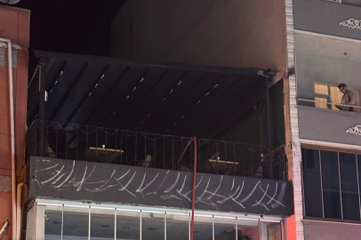 Patlayan Pelet Soba Kafede Panik Yarattı