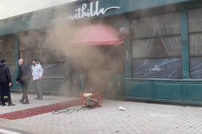 Otelde korkutan yangın! 152 kişi tahliye edildi