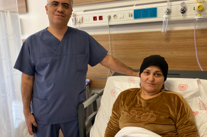 Yaklaşık 3 yıldır ağrı çeken kadın, Eskişehir Şehir Hastanesi'nde sağlığına kavuştu