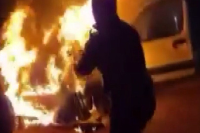 Gaziantep'te araç seyir halindeyken yandı, yardıma cezaevi personeli koştu