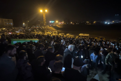 Baraja uçan araçta hayatını kaybeden 22 yaşındaki Cihat gözyaşları arasında toprağa verildi