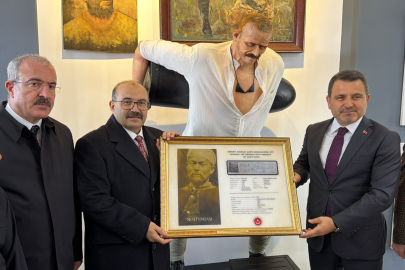 Koca Seyit'in künye defteri ve gençlik fotoğrafı ortaya çıktı