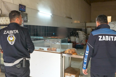 Tarsus’ta okul kantinlerine ürün veren imalathane hijyen ihlali nedeniyle mühürlendi