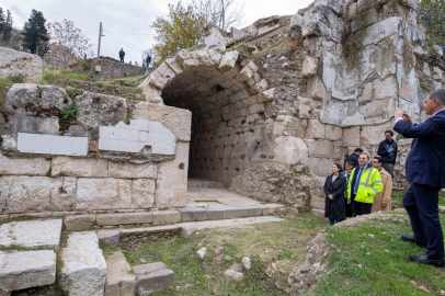 İzmir'in antik mirası yeniden ortaya çıkıyor
