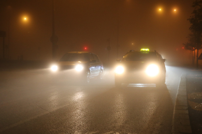 Yoğun Sis Hayatı Olumsuz Etkiledi...