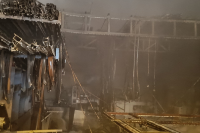 Sanayi sitesinde üretim atölyesi alev alev yandı