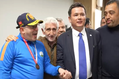 Başkan Aydın Özel Bireylerle Dayanışma Sofrasında