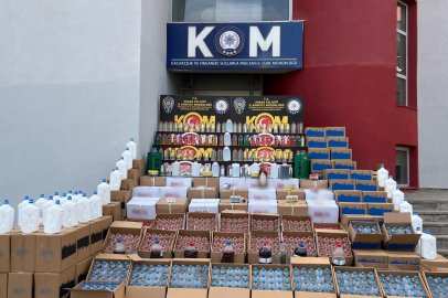 Adana'da Kaçak Alkole Geçit Yok