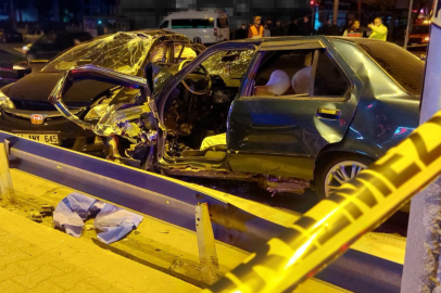 İki otomobil çarpıştı: 1 ölü, 2'si ağır 3 yaralı