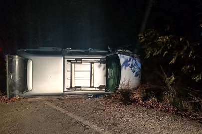 Kontrolden Çıkan Pikap PTS Direğine Çarparak Durabildi