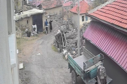 Vicdansız kocanın karısını darp ettiği anlar kamerada