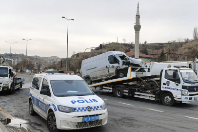 Ankara'da Feci Kaza: 1 Ölü, 3 Yaralı