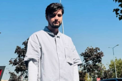 Otomobil Orta Refüje Çarptı: 1 Ölü