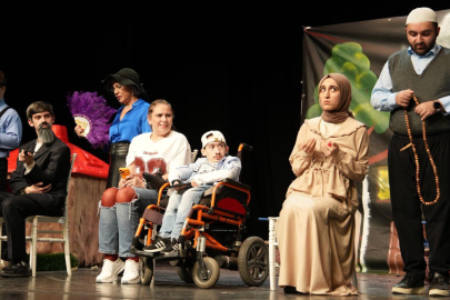 Engelliler Meclisi’nden Örnek Bir Tiyatro Gösterisi “Miras Değil Mübarek”