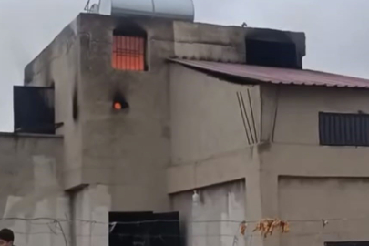 Apartmanın Çatı Katı Alev Alev Yandı