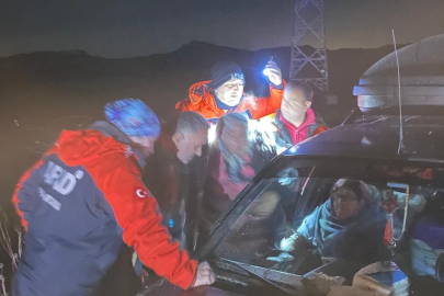 Yaylada Mahsur Kalan Yaşlı Çift İçin Seferber Oldular