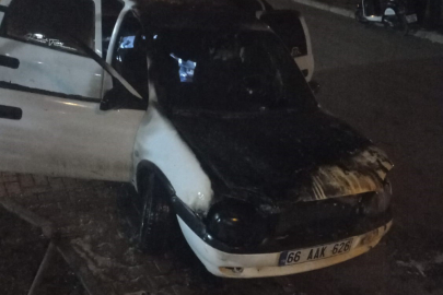 Yozgat’ta otomobil alevlere teslim oldu