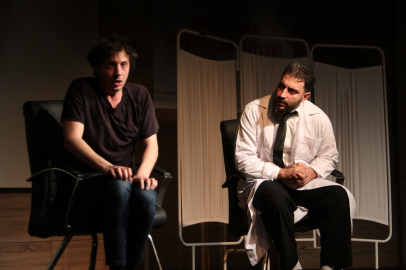 Bağımlılık Farkındalığı Tiyatro Oyunu Fethiye'de Öğrencilerle Buluştu