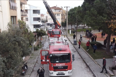 Balıkesir'de çatı yangını