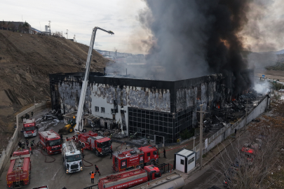 Kırıkkale'de kimya fabrikasındaki yangın kısmen kontrol altına alındı