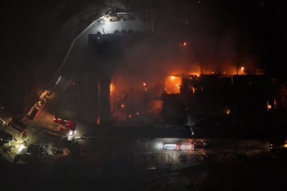 Kırıkkale Valisi Makas’tan fabrika yangınıyla ilgili açıklama: "Tamamen kontrol altına aldık"