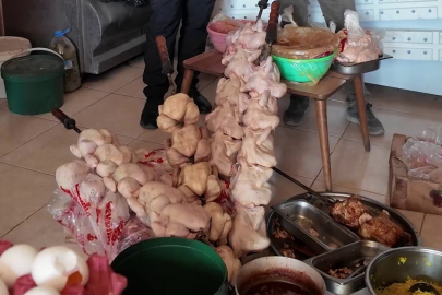 Dönercide mide bulandıran görüntü! Zabıta "Leş kokusu var" diyerek mühürledi