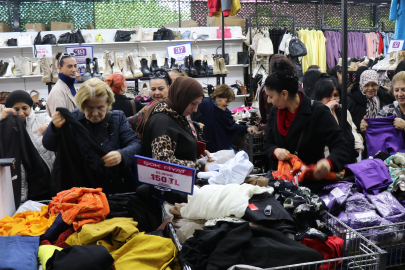 Uygun fiyatla marka ürünlerin satıldığı Cinkaya AVM her gün doluluk yaşıyor