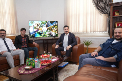 Yenişehir’de Mahalle İstişareleri Sürüyor: Başkan Özel, Yarhisar Muhtarını Ağırladı