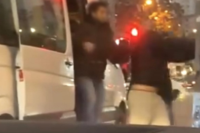 Servis Şoförü Kağıt Toplayan Kişiye Yumrukla Saldırdı