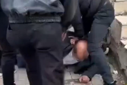 Yaşlı adama sokak ortasında meydan dayağı! Kanlar içinde yere yığıldı