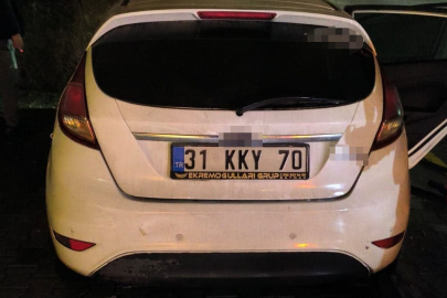 Park Halindeki Otomobil Alev Alev Yandı