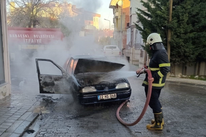Seyir Halindeki Otomobil Alevlere Teslim Oldu